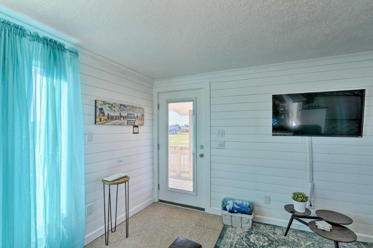 Open-Concept Cottage Less Than 1 Mi To Beach! サーフサイド・ビーチ エクステリア 写真