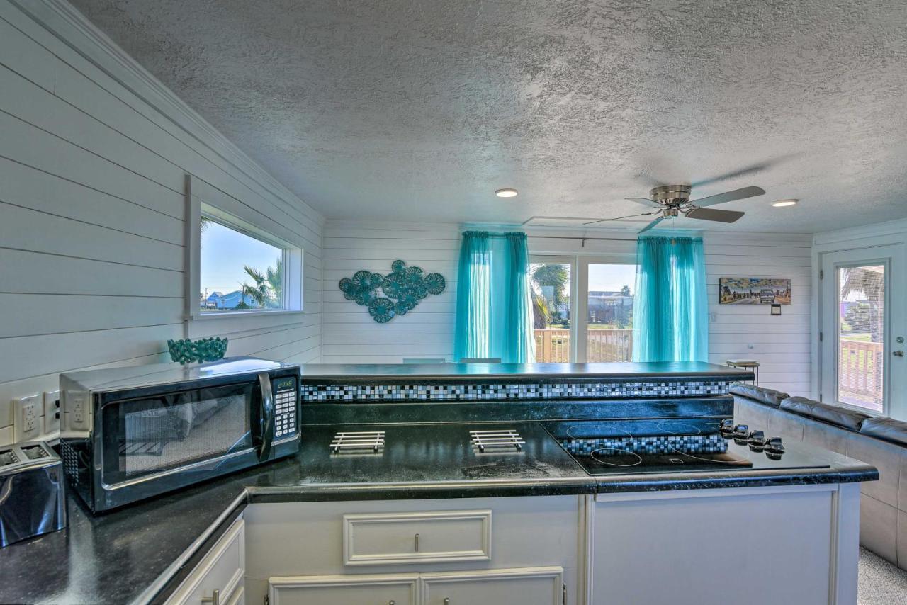 Open-Concept Cottage Less Than 1 Mi To Beach! サーフサイド・ビーチ エクステリア 写真