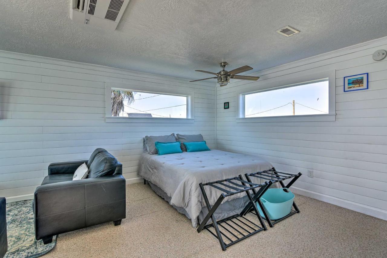 Open-Concept Cottage Less Than 1 Mi To Beach! サーフサイド・ビーチ エクステリア 写真