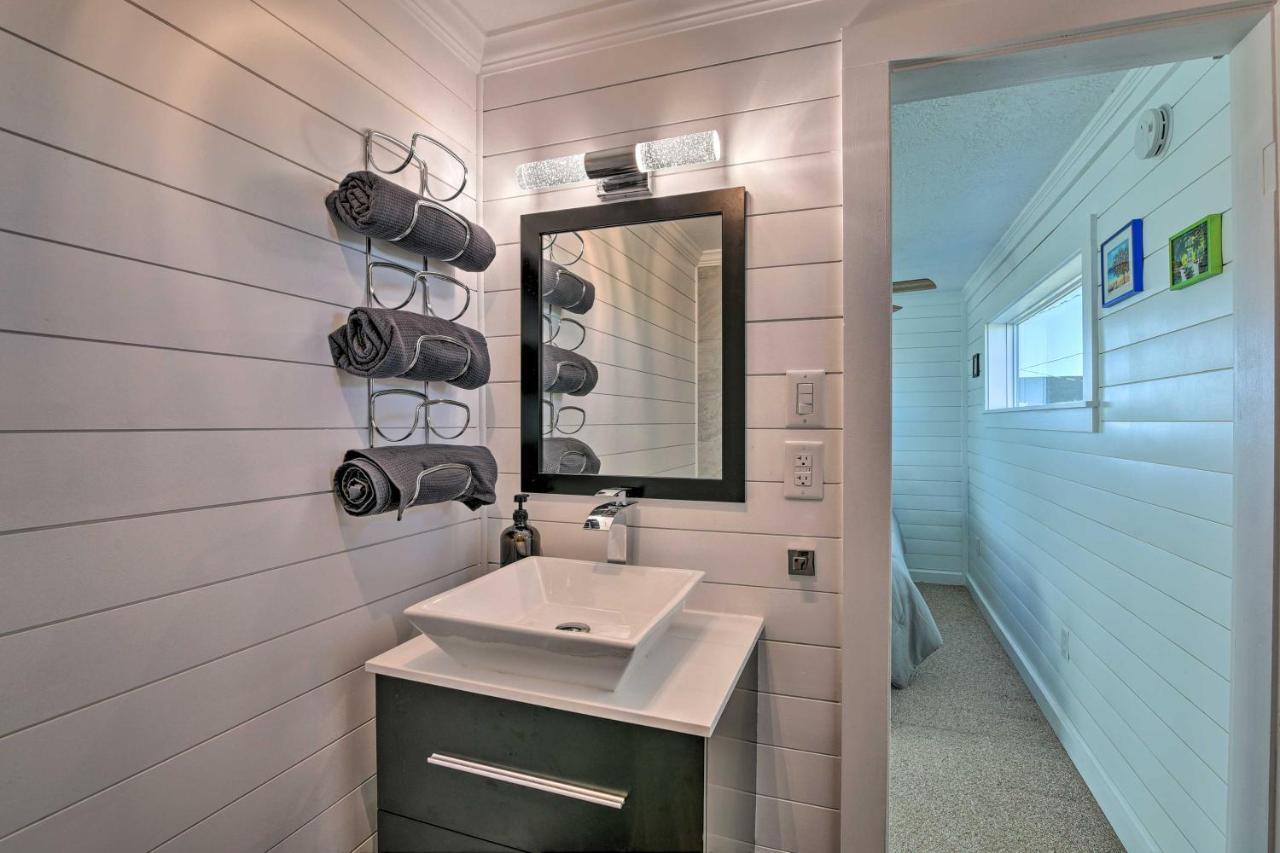 Open-Concept Cottage Less Than 1 Mi To Beach! サーフサイド・ビーチ エクステリア 写真
